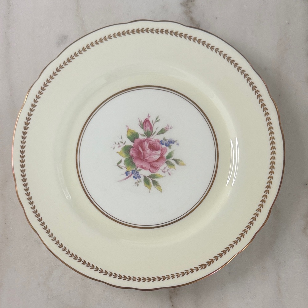 Aynsley Bone China Vintage 10.5” Plate Pink Rose Floral Design